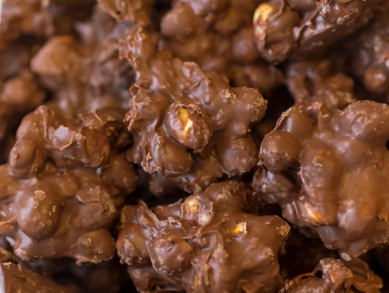 Peanut Clusters Recipe Easy, Chocolatey & Irresistible Treat – Quick & Easy Recipes