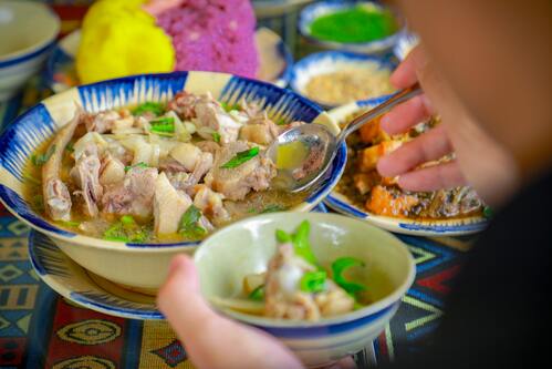 The Craft of Preparing Bone Broth at Home